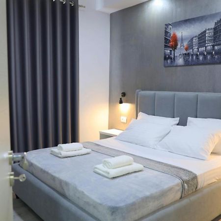 J&M Luxury Apartments Saranda מראה חיצוני תמונה