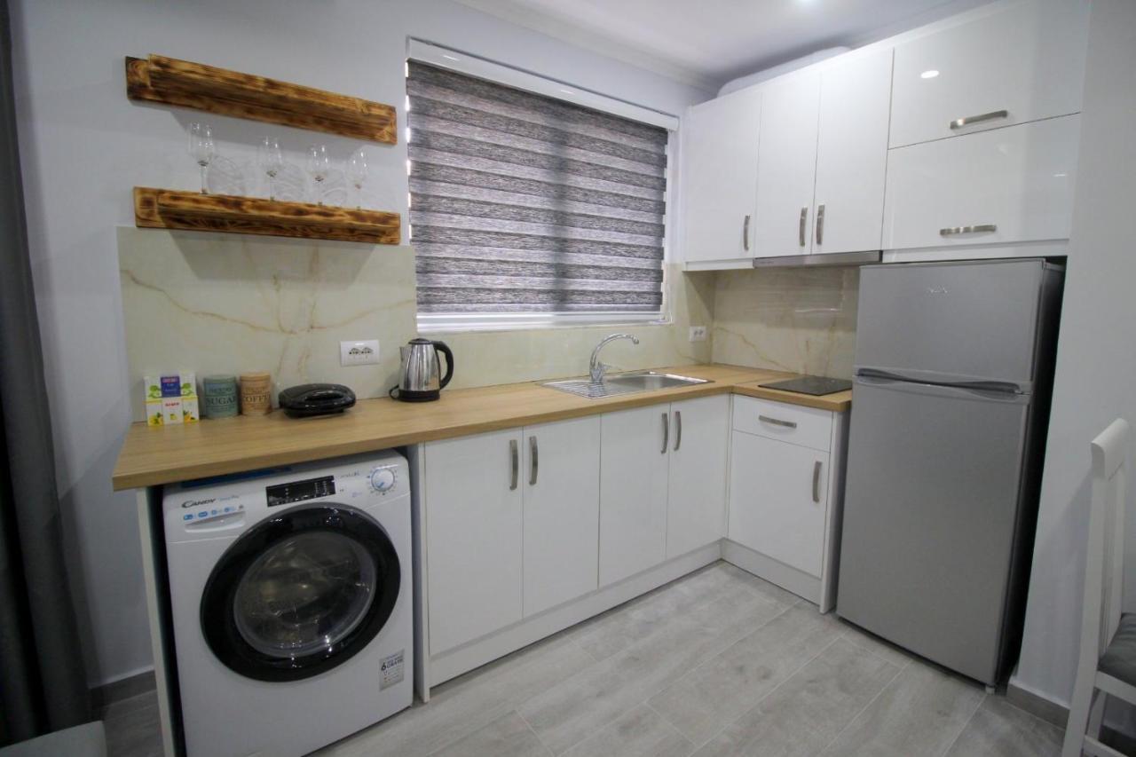 J&M Luxury Apartments Saranda מראה חיצוני תמונה