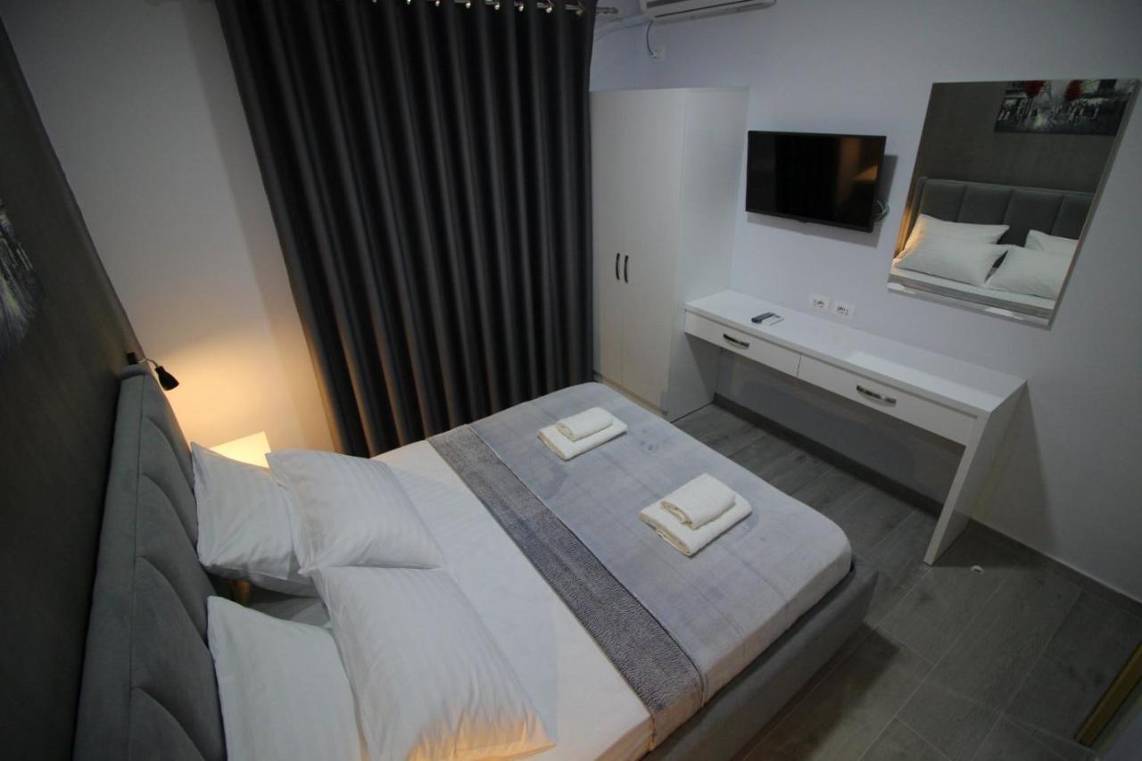 J&M Luxury Apartments Saranda מראה חיצוני תמונה