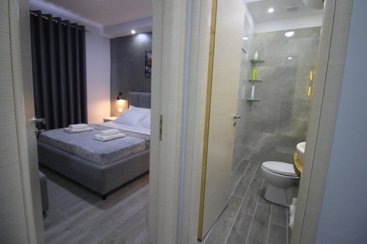 J&M Luxury Apartments Saranda מראה חיצוני תמונה